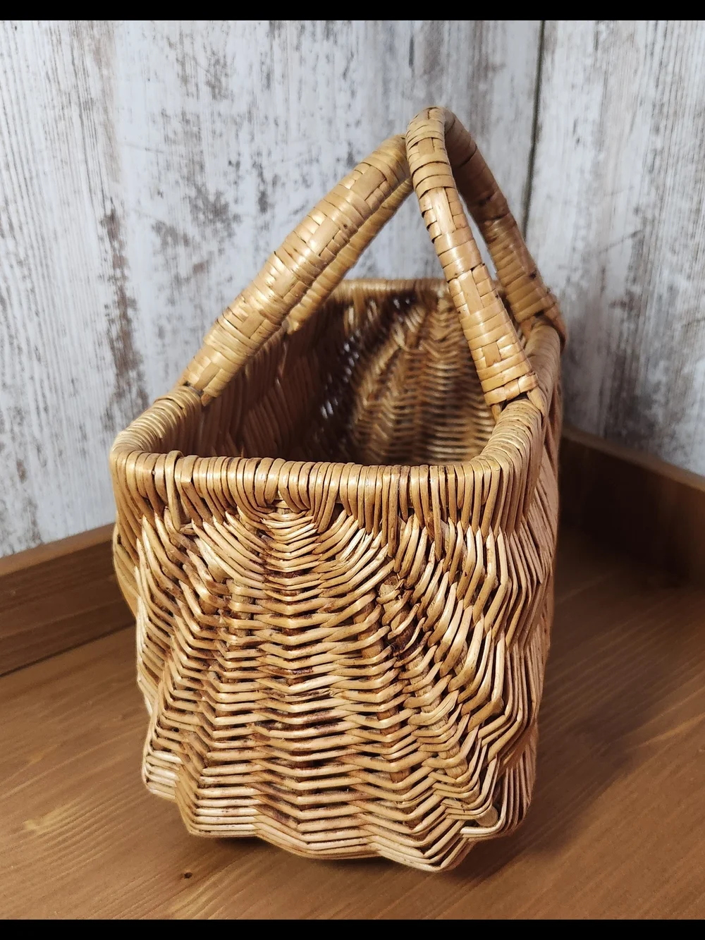 Woven Rattan Woven Natural Basket Tote in Natural Brown Handles Purse